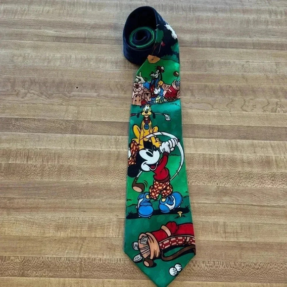 Mickey Mouse & Friends 100% Silk Men's Tie Golf Goofy Pluto Disney Store Vintage - Picture 6 of 7